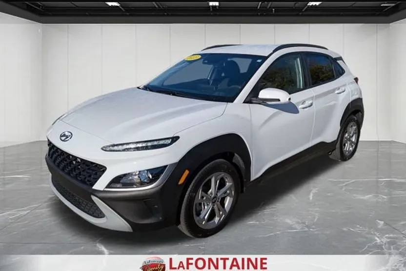 2023 Hyundai Kona SEL photo 1