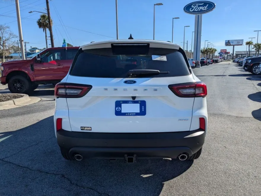 2025 Ford Escape Hybrid ST-Line Select photo 1