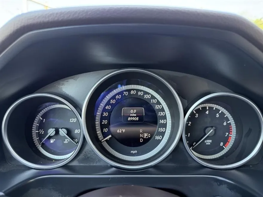 2015 Mercedes Benz E 350 photo 28