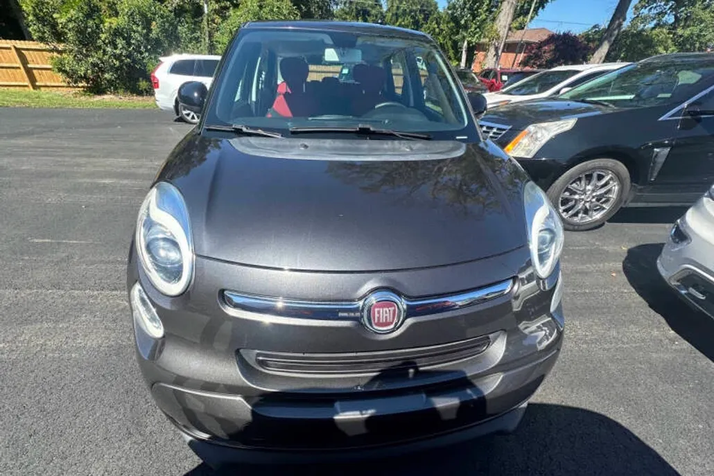 2015 Fiat 500L Pop photo 1