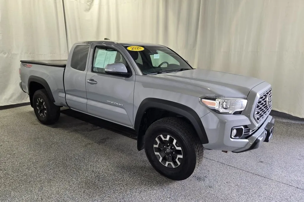 2020 Toyota Tacoma SR photo 1