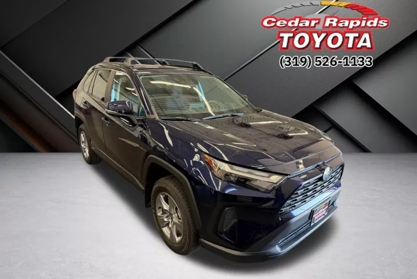 2025 Toyota RAV4 XLE photo 1