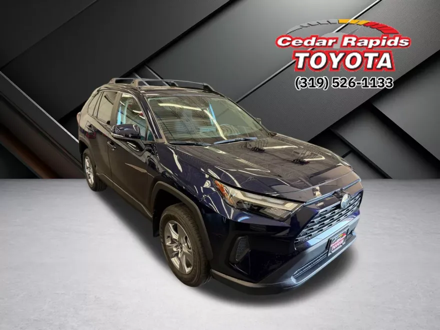 2025 Toyota RAV4 XLE photo 1