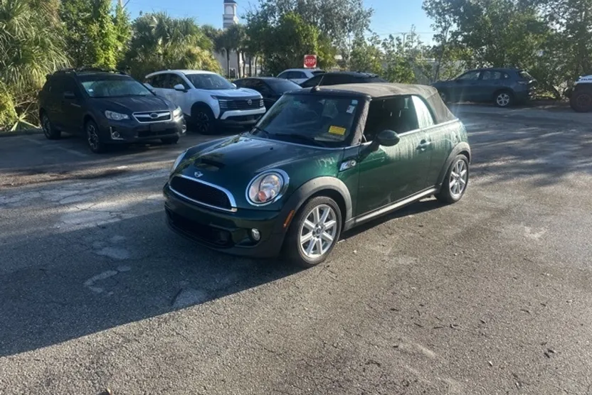 2015 Mini Cooper Convertible S photo 1