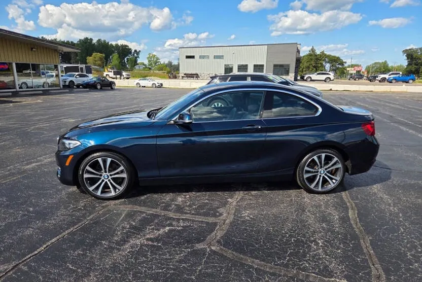 2017 Bmw 230i xDrive photo 1