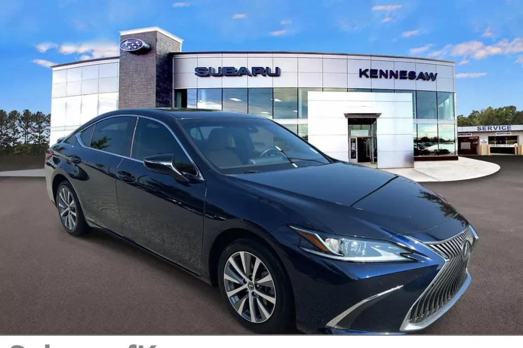 2021 Lexus ES 300h photo 1