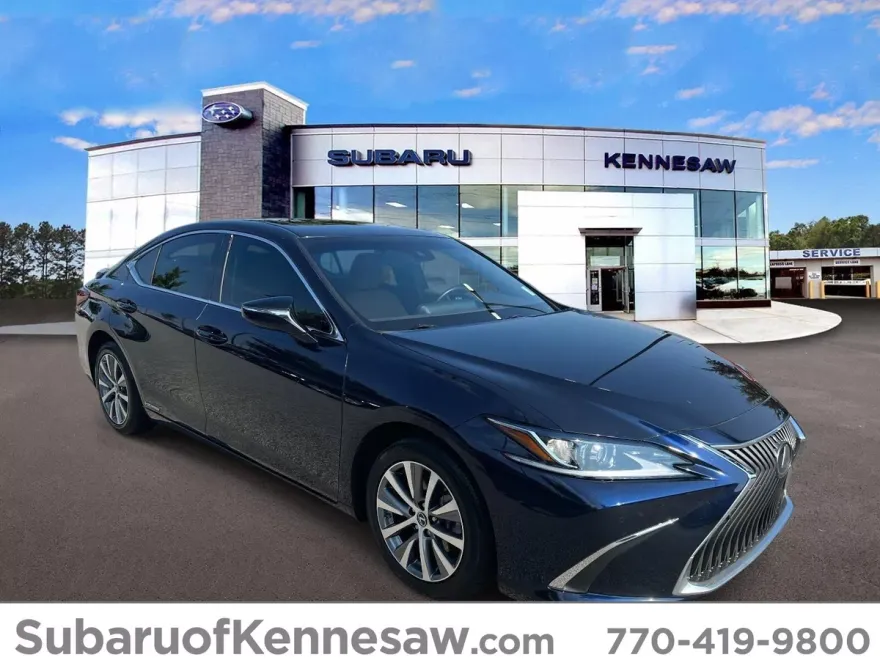 2021 Lexus ES 300h photo 1