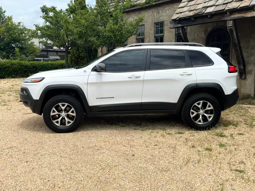 2018 Jeep Cherokee Trailhawk photo 1