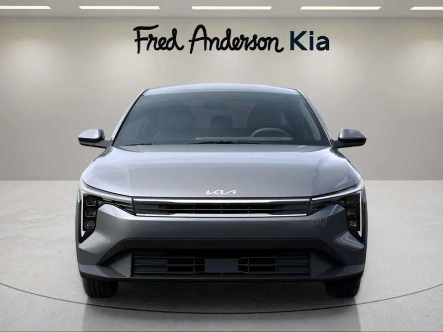 2025 Kia K4 LXS photo 1