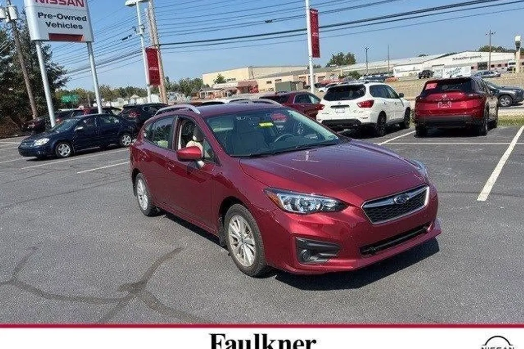 2018 Subaru Impreza 2.0i Premium photo 1