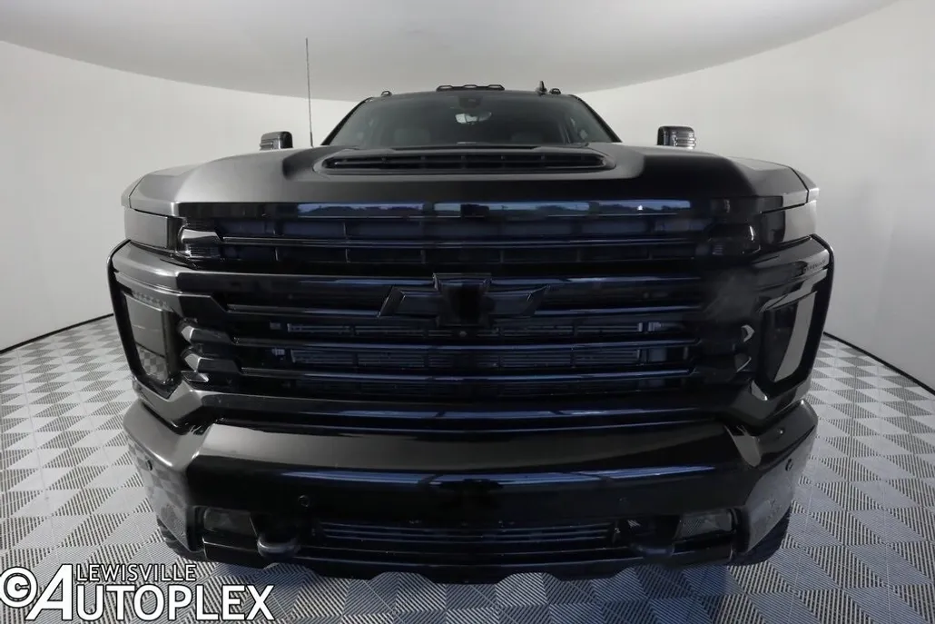 2022 Chevrolet Silverado 3500HD High Country photo 1