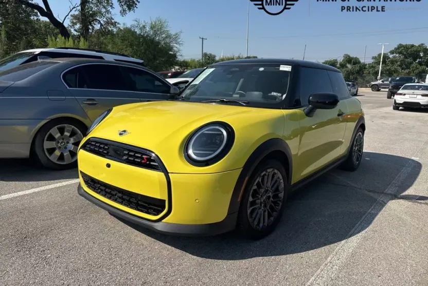 2025 Mini Cooper 2 Door Hardtop S photo 1
