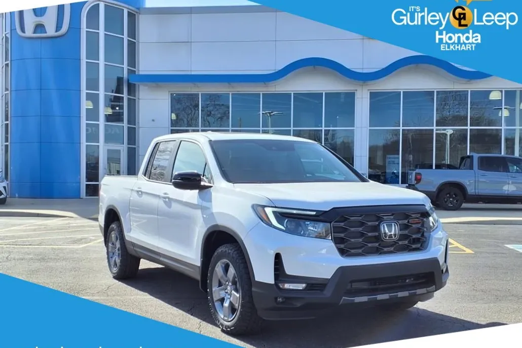 2025 Honda Ridgeline TrailSport photo 1