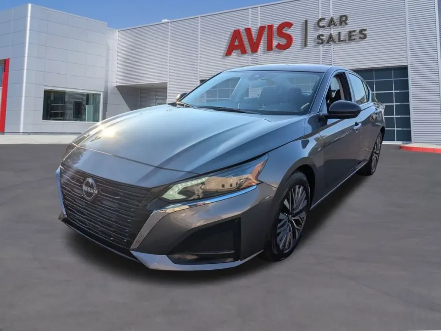 2024 Nissan Altima 2.5 SV photo 1