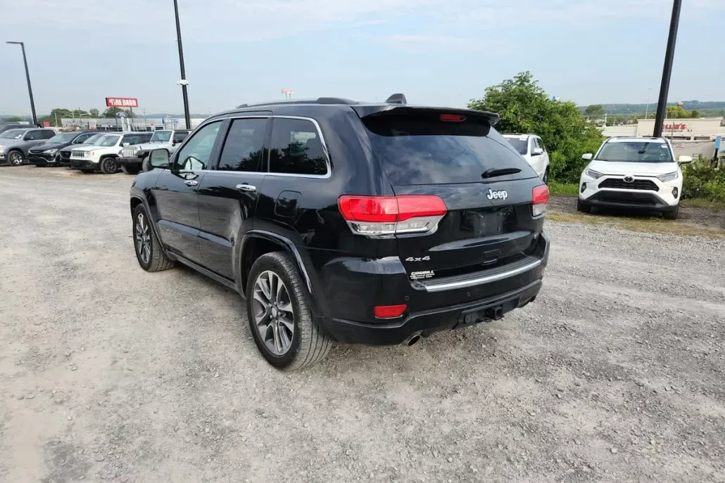 2017 Jeep Grand Cherokee Overland photo 1