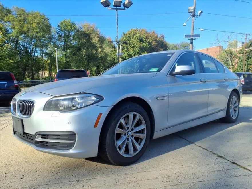 2014 Bmw 528i xDrive photo 1