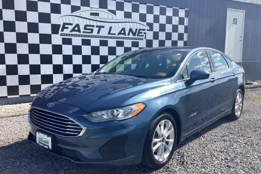 2019 Ford Fusion Hybrid SE photo 1