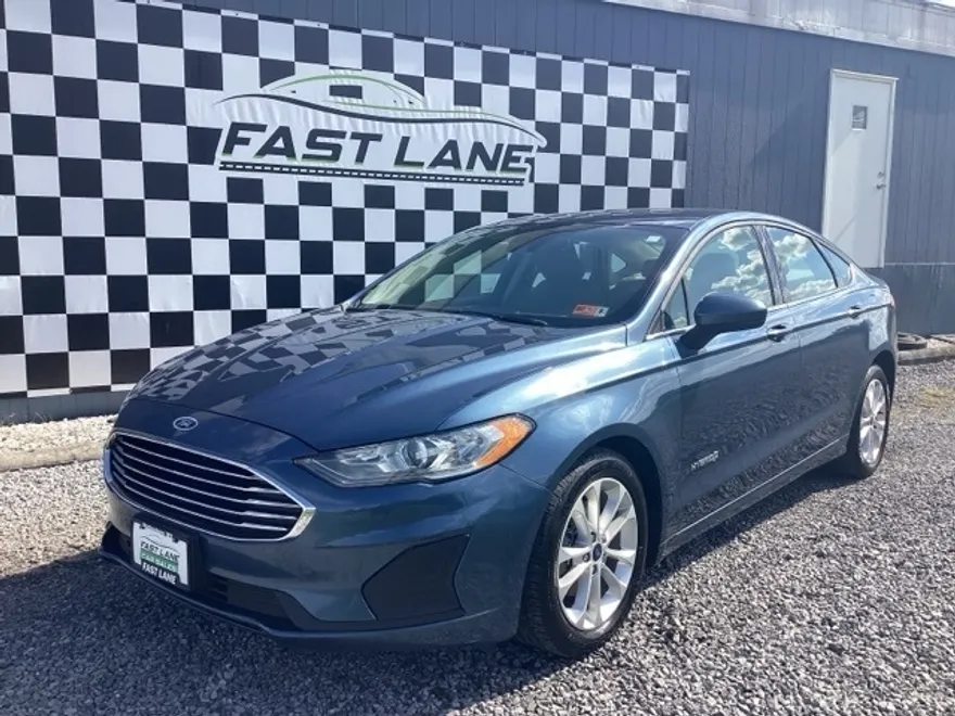 2019 Ford Fusion Hybrid SE photo 1