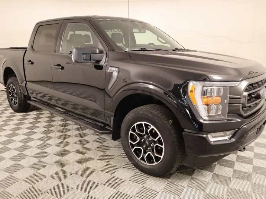 2022 Ford F-150 XLT photo 1
