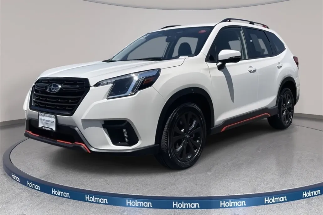 2024 Subaru Forester Sport photo 1