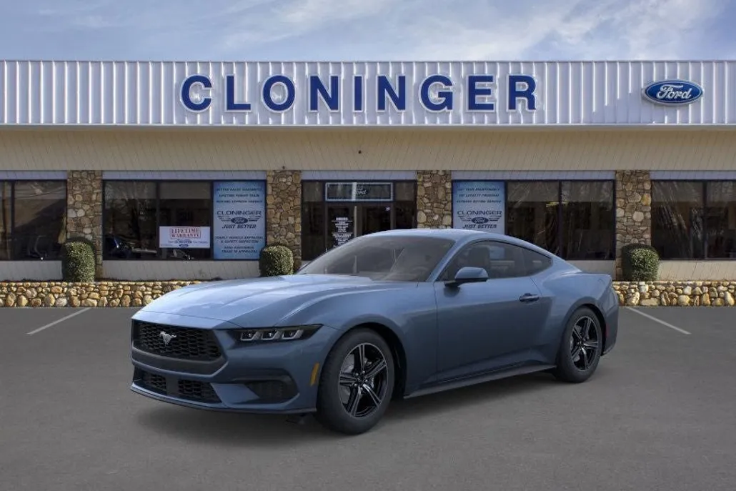 2025 Ford Mustang EcoBoost photo 1