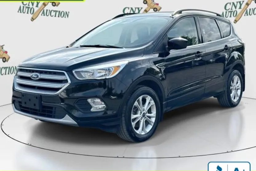 2018 Ford Escape SE Sport photo 1