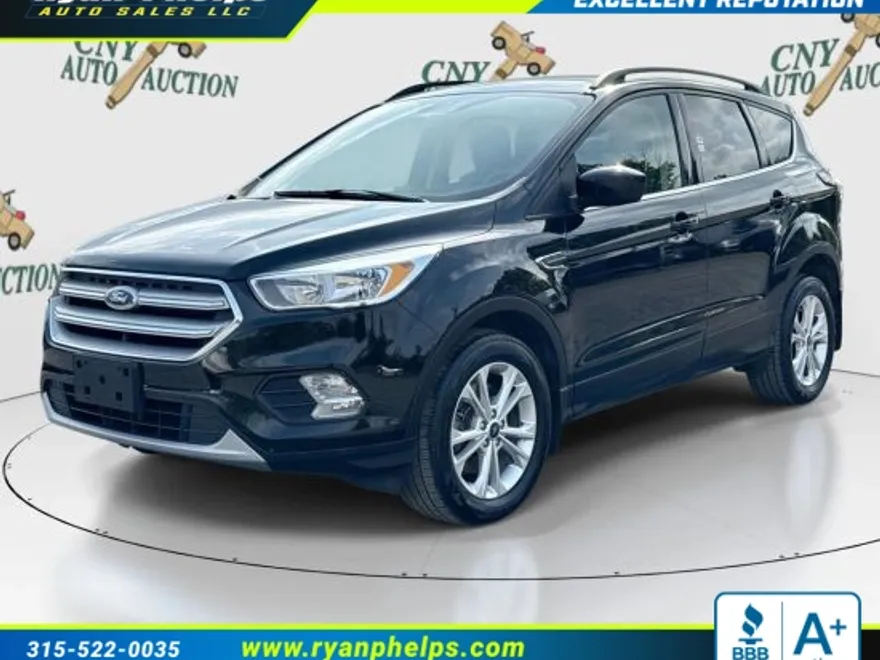 2018 Ford Escape SE Sport photo 1