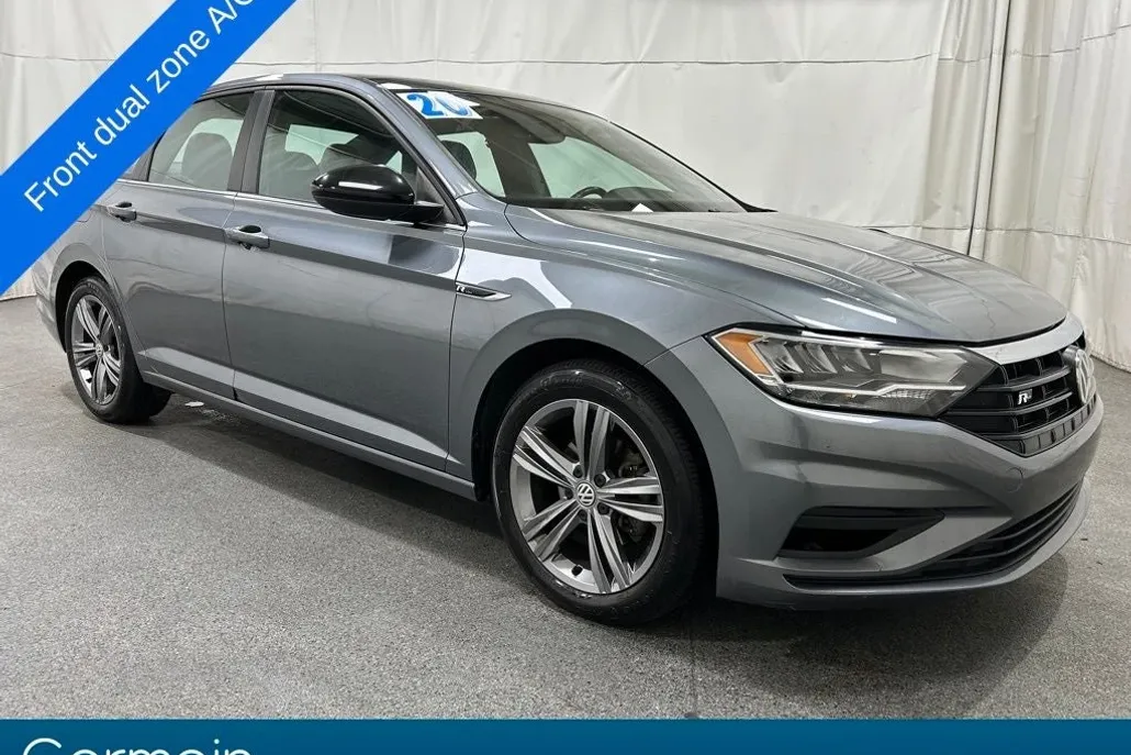 2020 Volkswagen Jetta R-Line photo 1