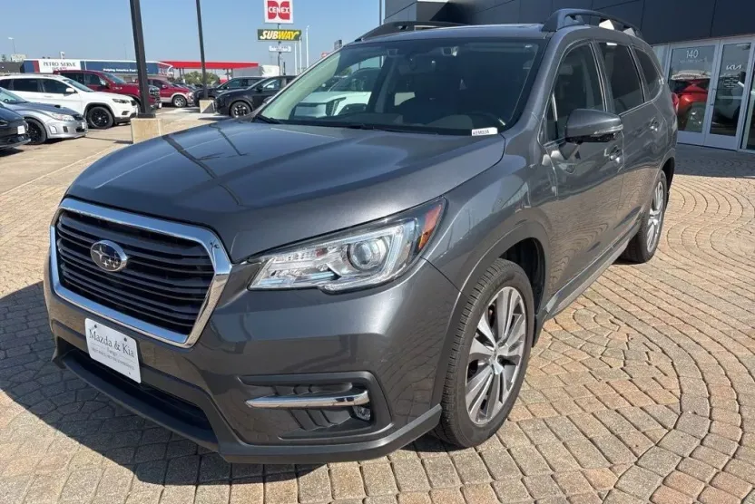 2021 Subaru Ascent Limited photo 1