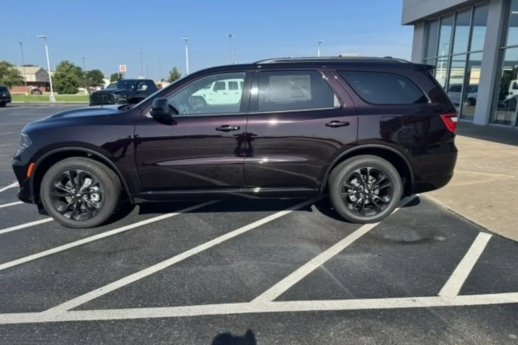 2025 Dodge Durango R/T photo 1