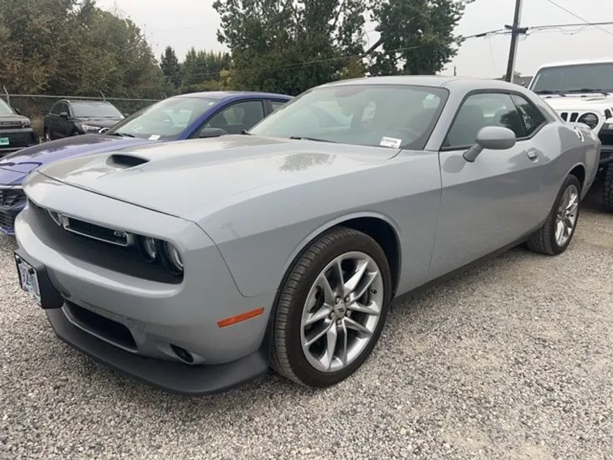 2022 Dodge Challenger GT photo 1