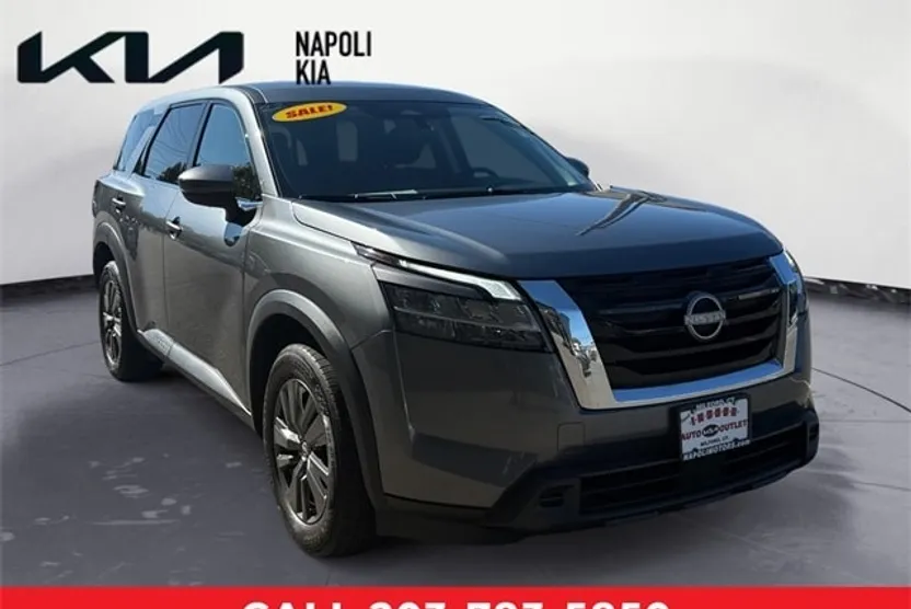 2022 Nissan Pathfinder S photo 1