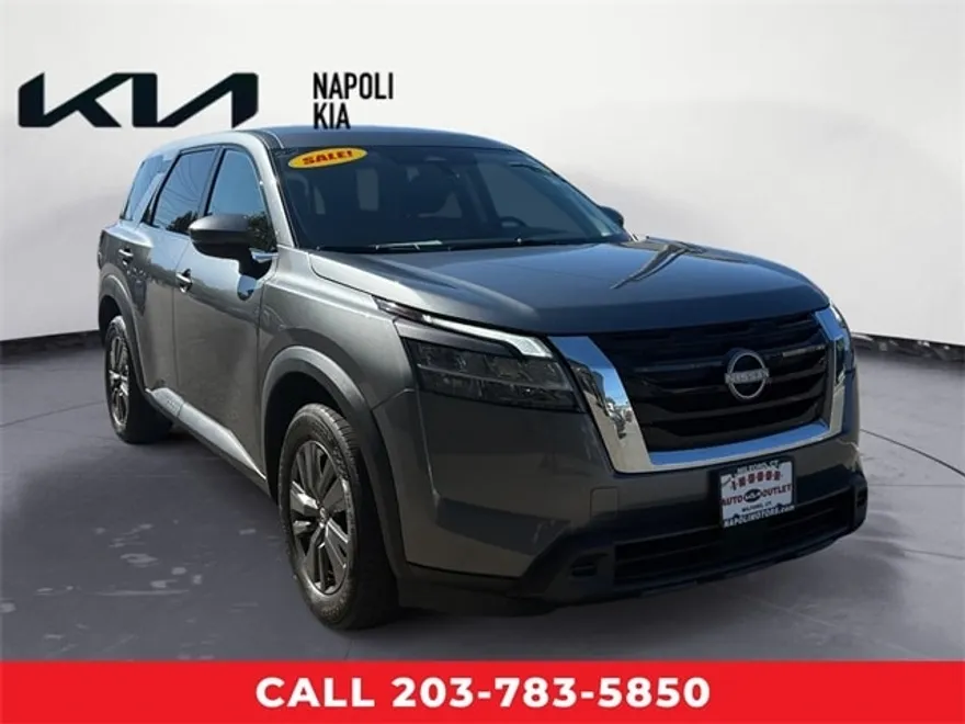 2022 Nissan Pathfinder S photo 1