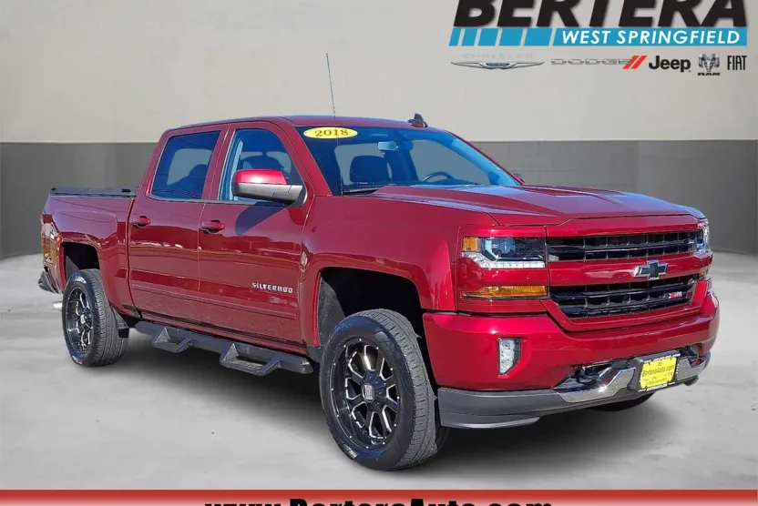 2018 Chevrolet Silverado 1500 LT photo 1