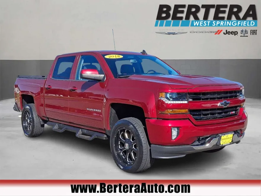 2018 Chevrolet Silverado 1500 LT photo 1