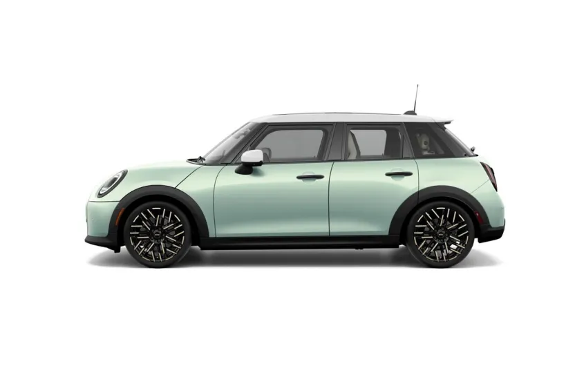2026 Mini Cooper 4 Door Hardtop S Iconic photo 1