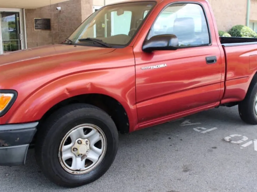 2001 Toyota Tacoma photo 1