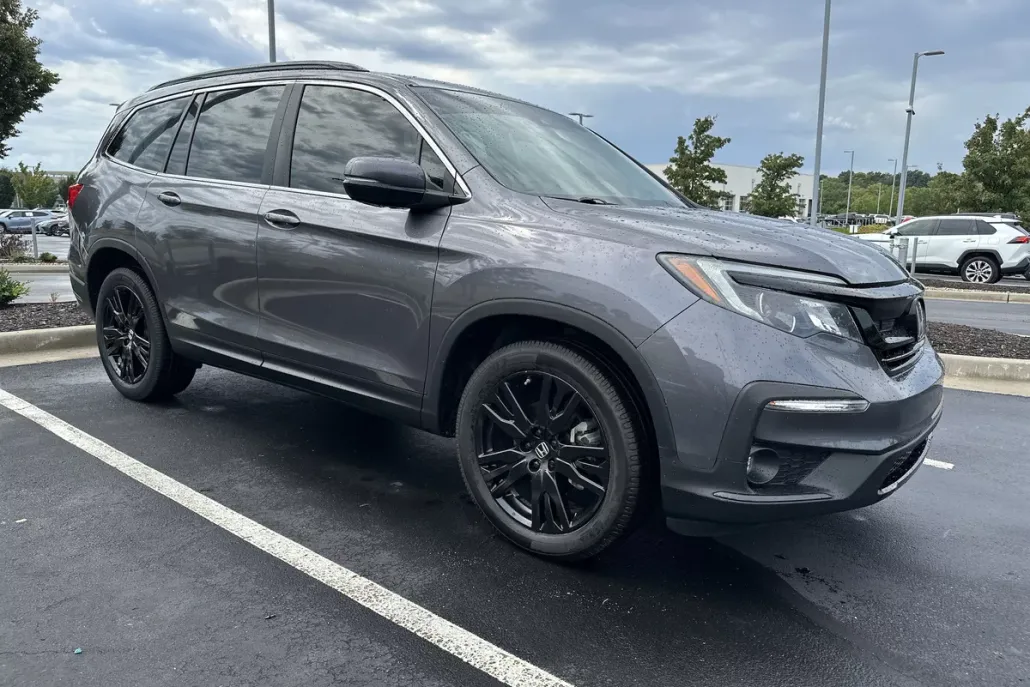 2021 Honda Pilot Special Edition photo 1