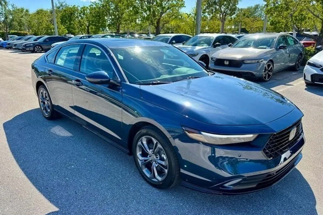 2025 Honda Accord Hybrid EX-L photo 1