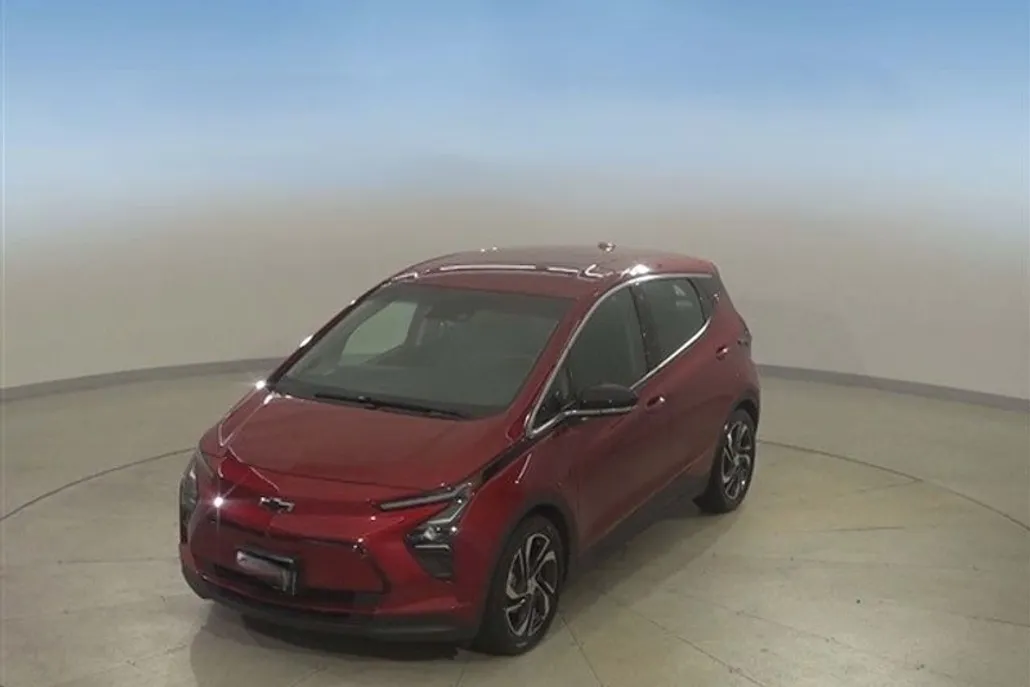 2022 Chevrolet Bolt EV 2LT photo 1
