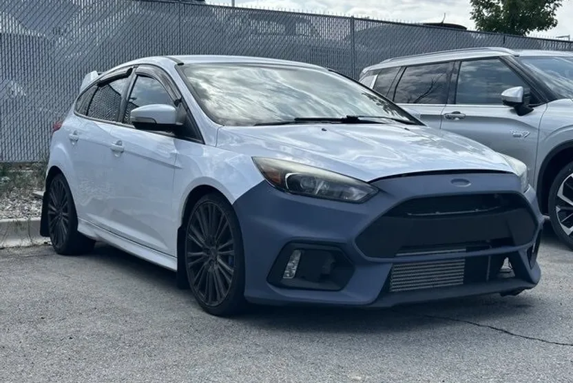 2017 Ford Focus RS photo 1
