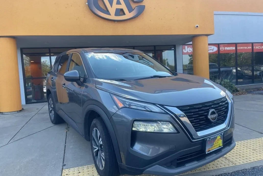 2023 Nissan Rogue SV photo 1