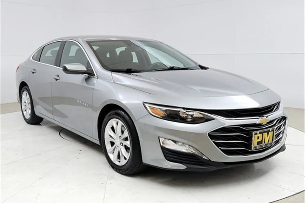 2023 Chevrolet Malibu 1LT photo 1