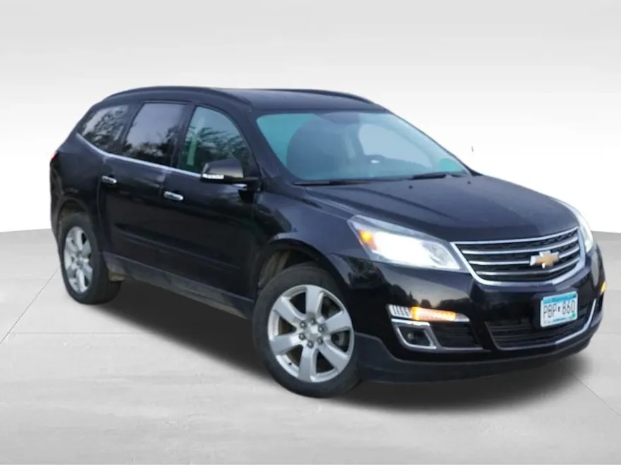 2017 Chevrolet Traverse 1LT photo 1