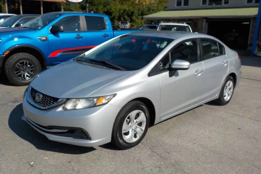 2015 Honda Civic LX photo 1