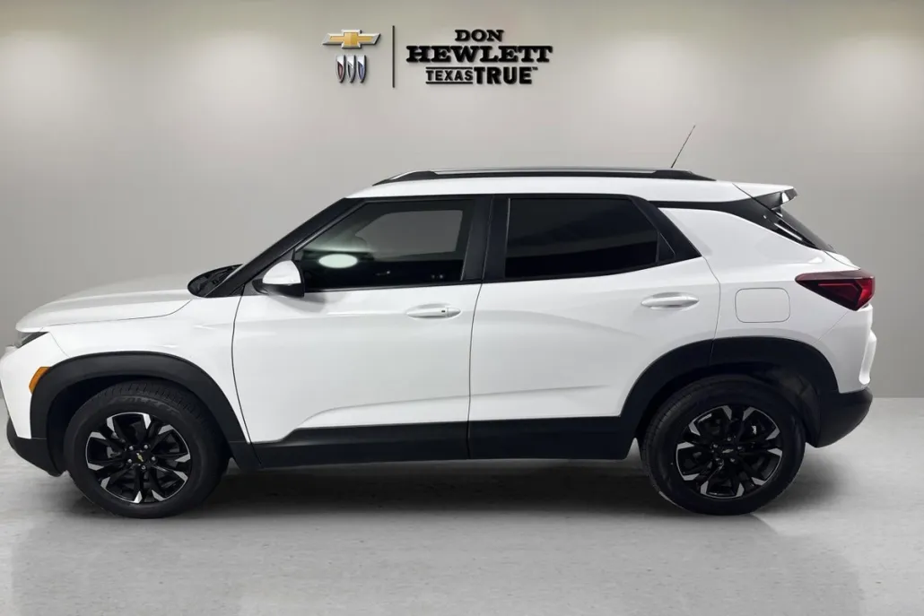 2022 Chevrolet Trailblazer LT photo 1