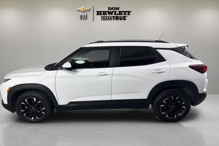 2022 Chevrolet Trailblazer LT photo 1