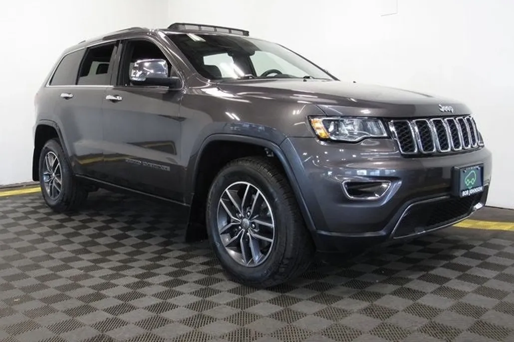 2017 Jeep Grand Cherokee Limited photo 1