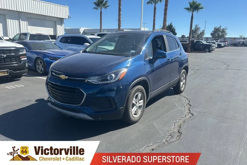 2020 Chevrolet Trax LT photo 1