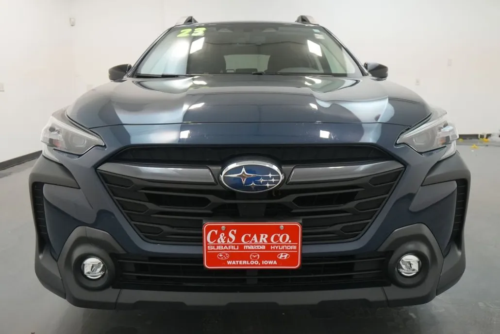 2023 Subaru Outback Premium photo 1
